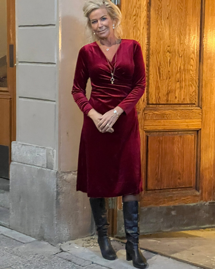 Klänning Madrid röd från Camilla Thulin